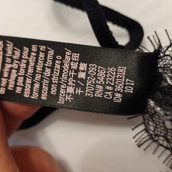 🖤 EUC Victoria's Secret Ladie's Black Lace Adjustable Bottom Snap Bodysuit, S - Picture 15 of 16